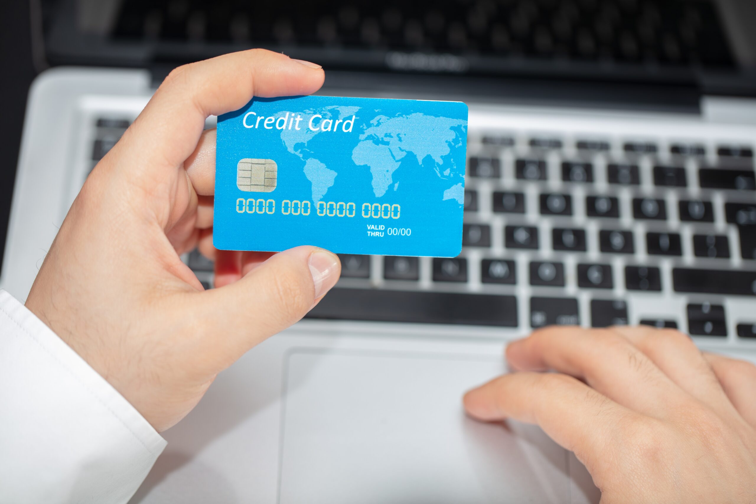 Read more about the article What are the benefits of Credit Cards?